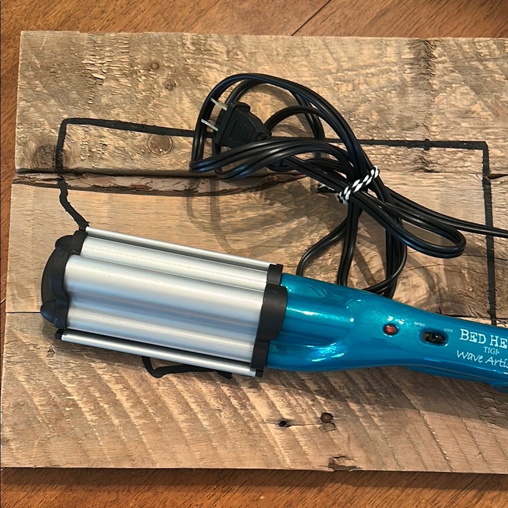 BedHead Wave Artist Hair Tool - Teal and Silver